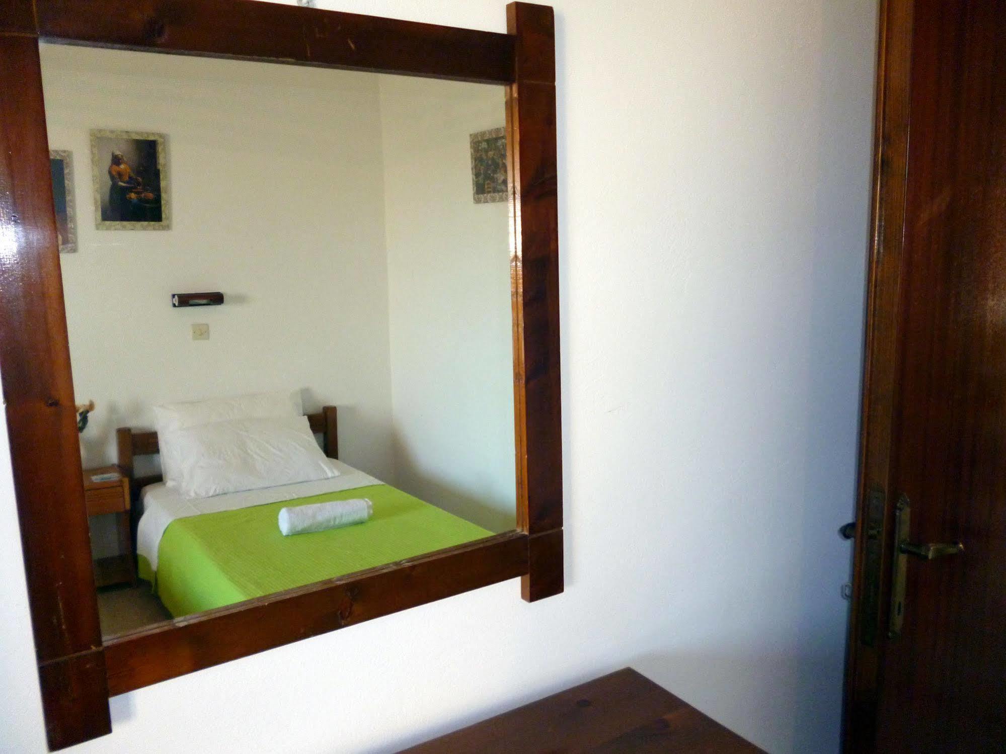 Villa Helen อาร์ริลลาส ภายนอก รูปภาพ
