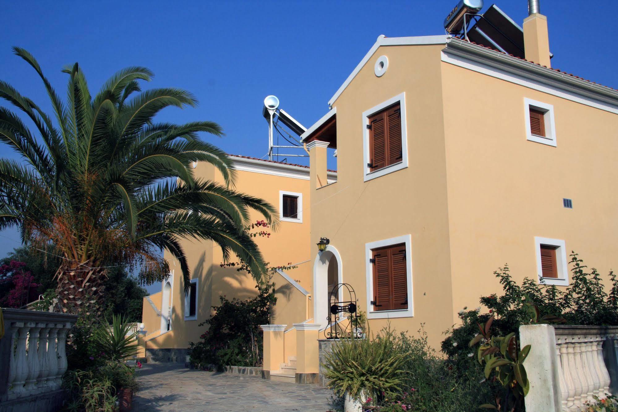 Villa Helen อาร์ริลลาส ภายนอก รูปภาพ
