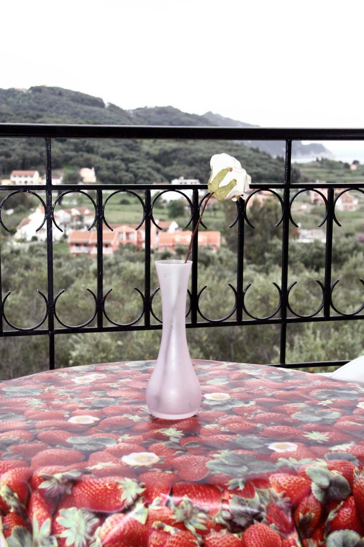 Villa Helen อาร์ริลลาส ภายนอก รูปภาพ